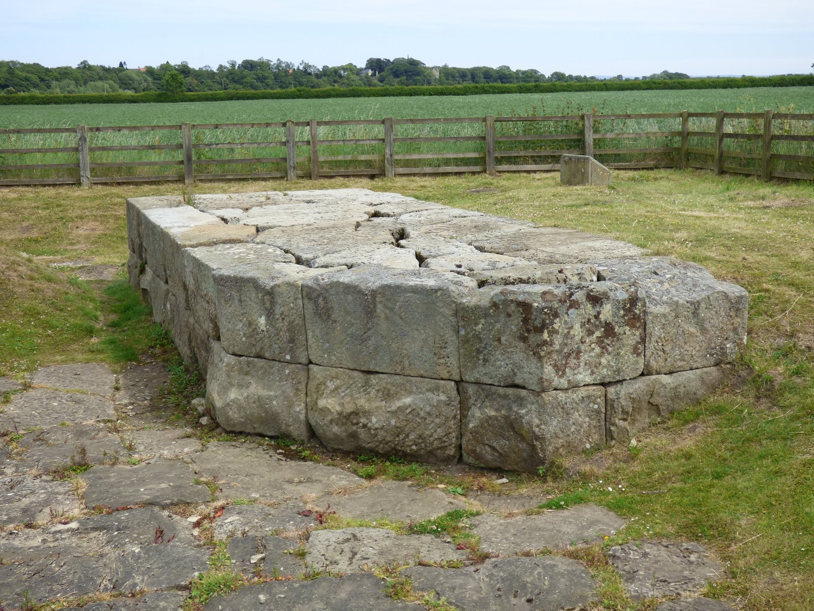 An image illustrating an article about Piercebridge Roman Bridge on thealicesyndrome.com