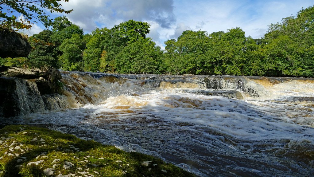 Aysgarth Lower Falls